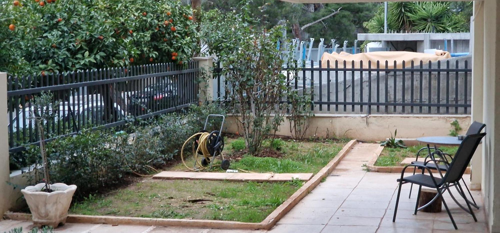 A Cozy Affordable Place At Voula Atenas Exterior foto